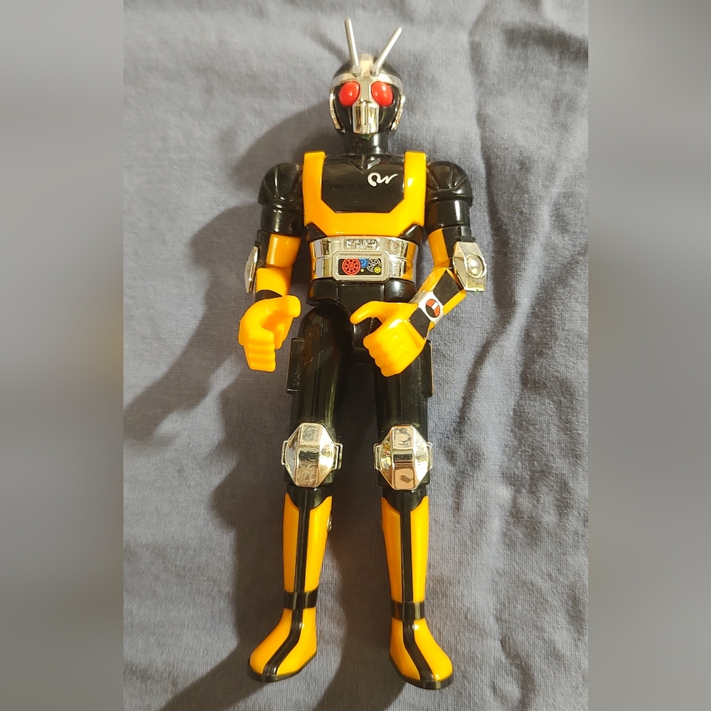 4 Rider Hero Action Figures - Picture 5 of 6